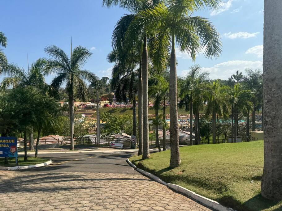 Casa Dentro Parque Aquatico Villa Águas de Lindóia Buitenkant foto